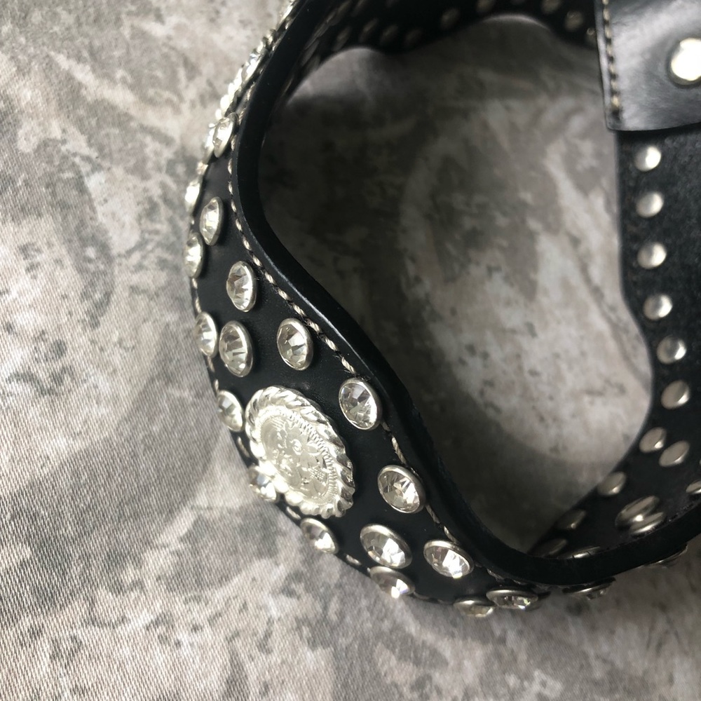 Genuine black leather western style belt w/silver buckle & bling. Size M. Cute! - Picture 4 of 8